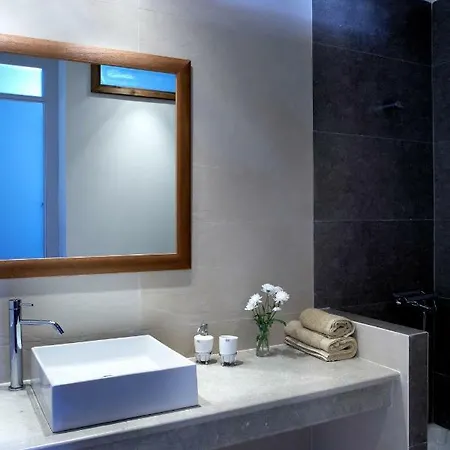 Aparthotel Ilakia Tholon